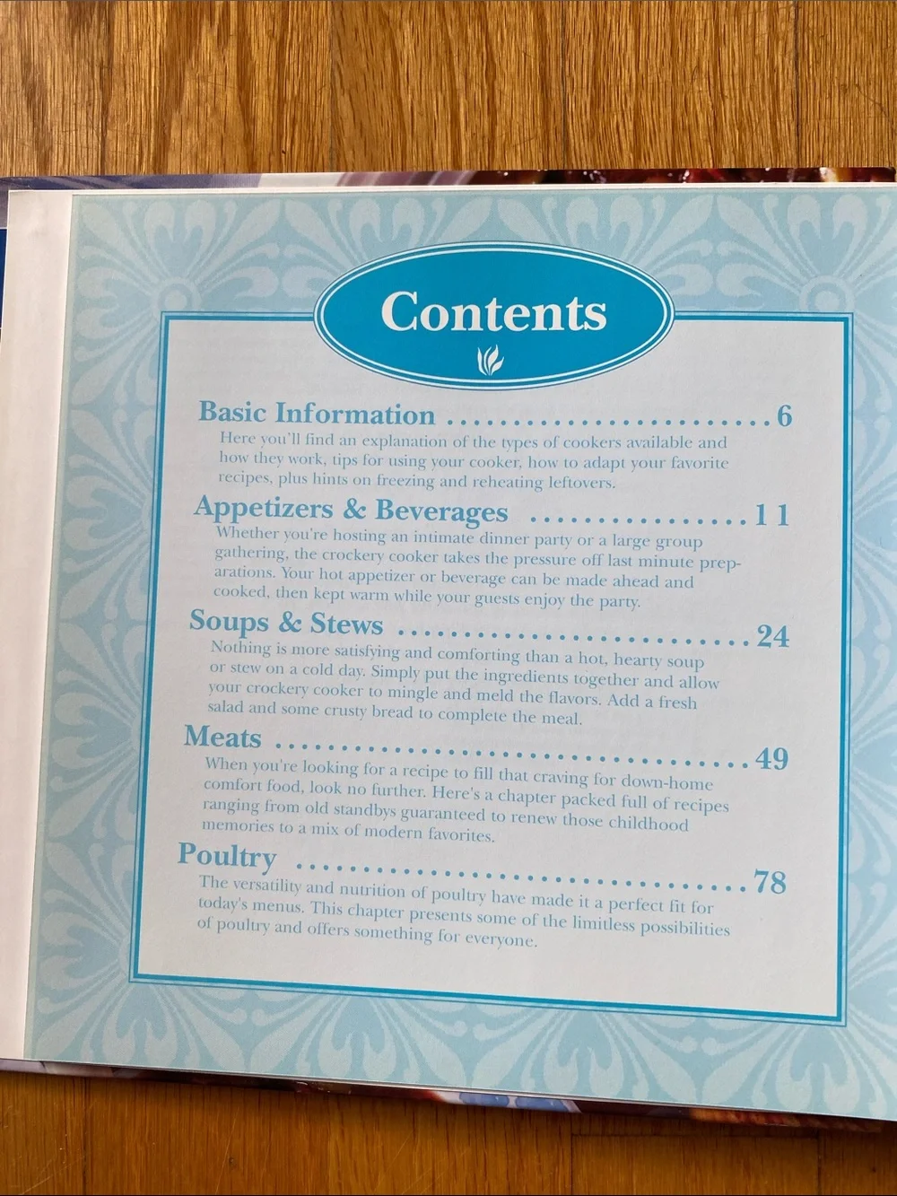 Better Homes And Gardens Crockery Cookbook - Blue and Red Cover